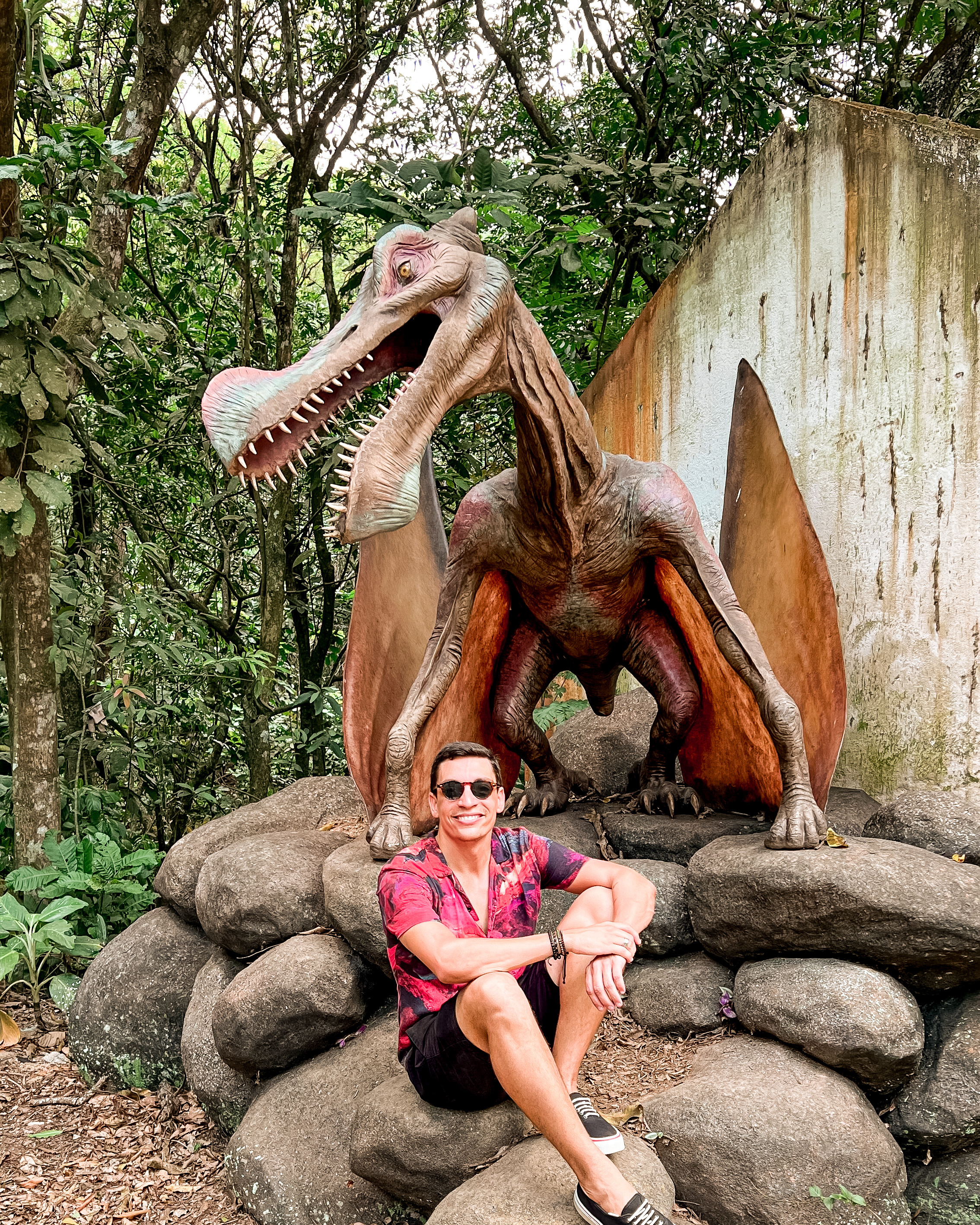 Conheça a Terra dos Dinos em Miguel Pereira