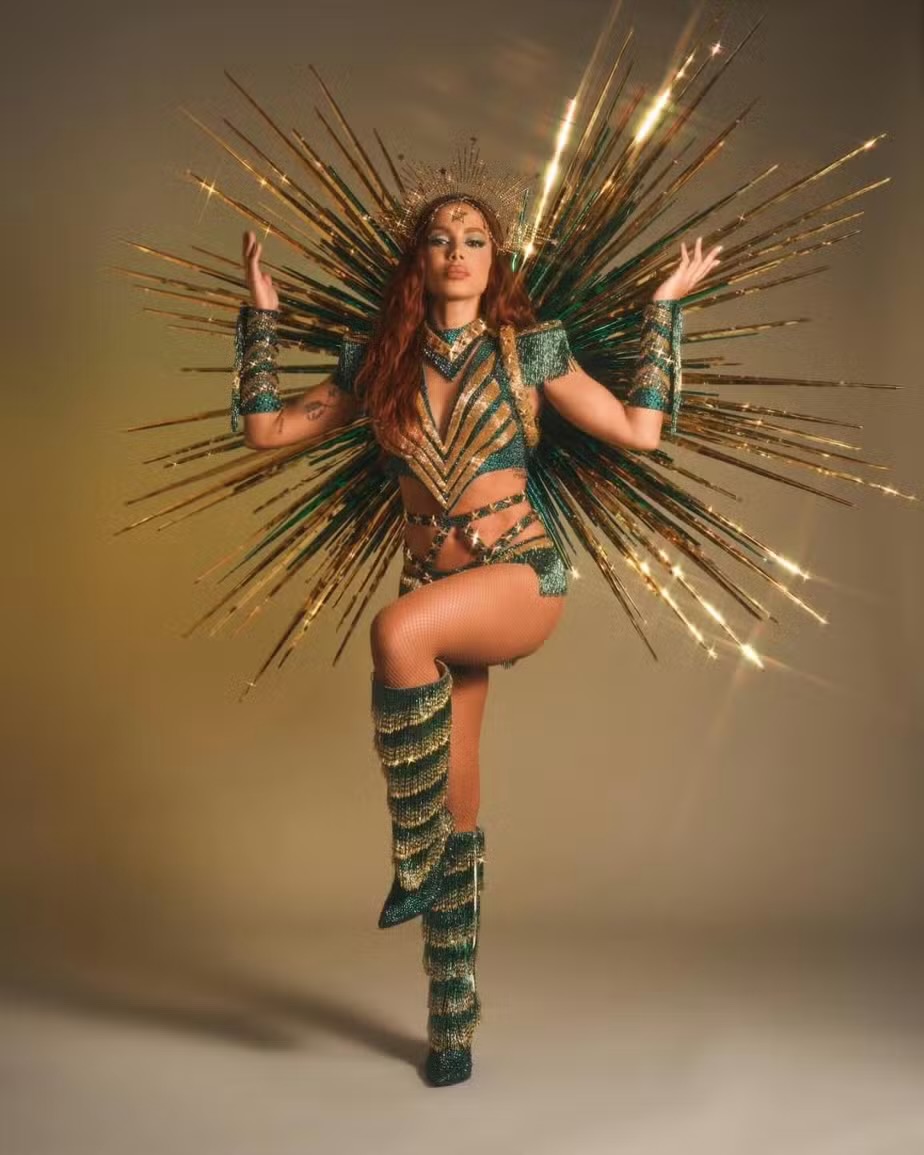 Anitta será a nova rainha de bateria da Grande Rio no lugar de Virginia
